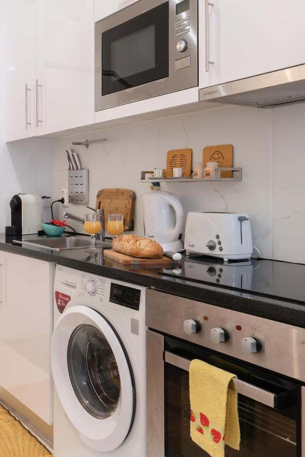 Central Apartamento 0 Ac Metro Nearby Porto Ngoại thất bức ảnh