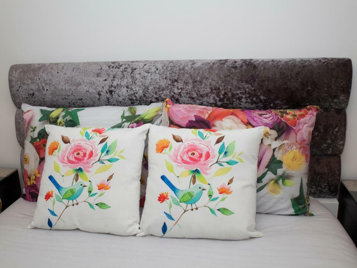 Central Apartamento 0 Ac Metro Nearby Porto Ngoại thất bức ảnh